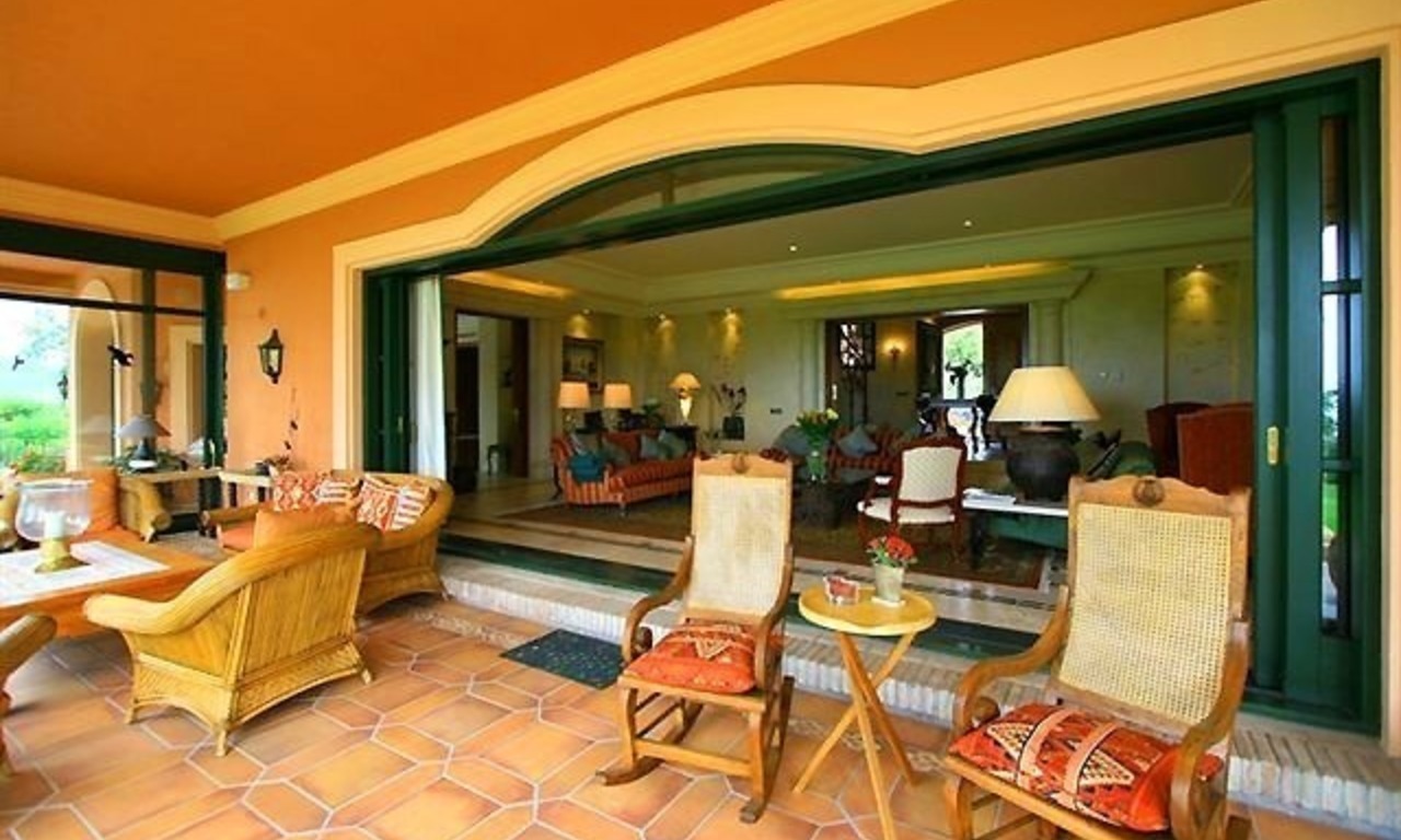 Villa de luxe à vendre, dans la zone de Marbella - Benahavis, complexe de golf fermé et sécurisé 8