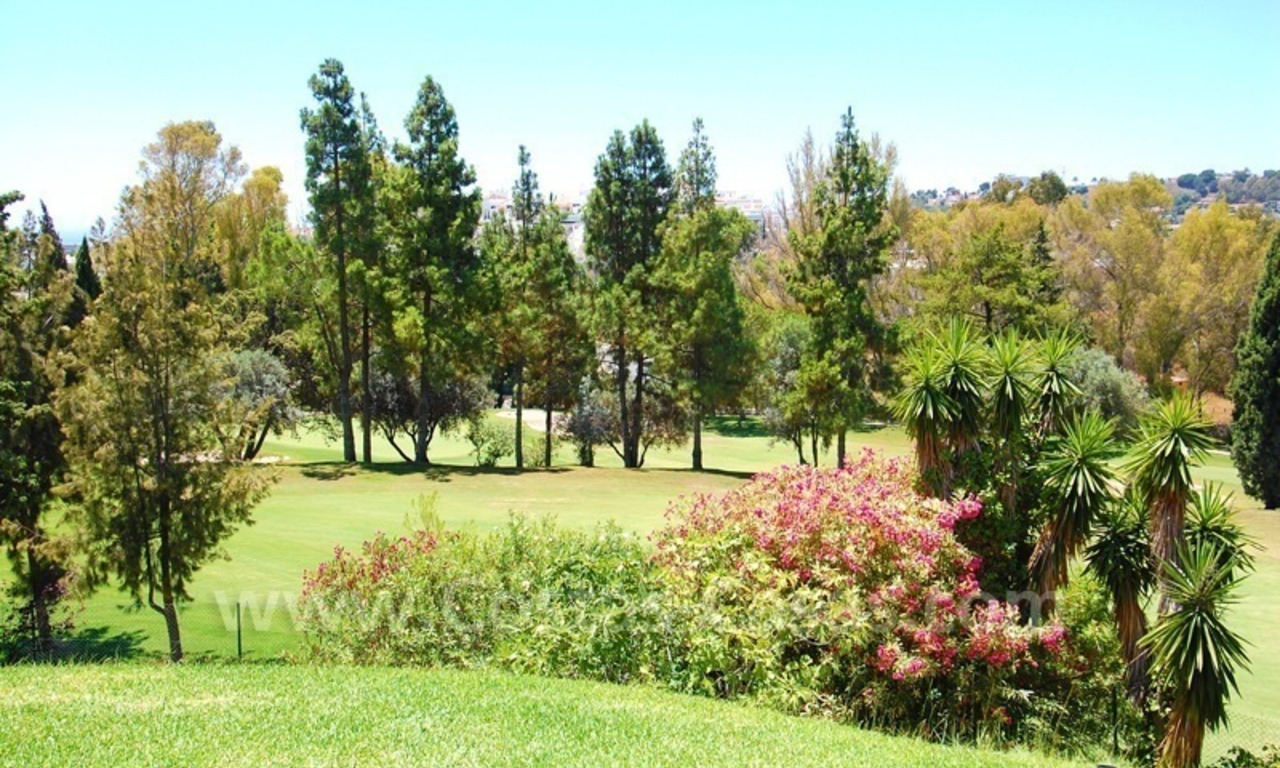 Opportunité! Maisons jumelées à vendre en première ligne de golf à Nueva Andalucía, Marbella 4