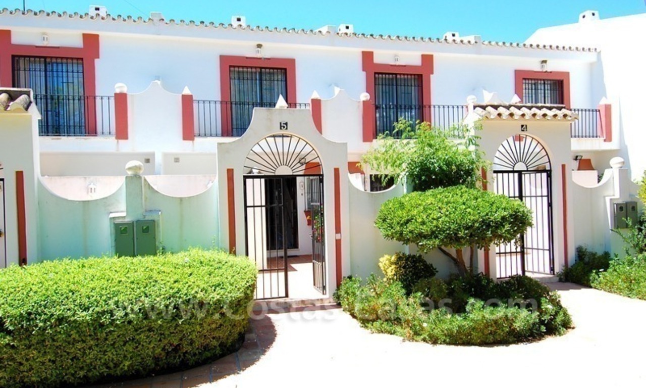 Opportunité! Maisons jumelées à vendre en première ligne de golf à Nueva Andalucía, Marbella 19