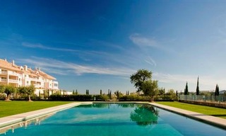 Appartements et penthouses en première ligne de golf à vendre dans la zone de Marbella - Benahavis - Estepona sur la Costa del Sol 1