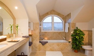 Appartements et penthouses en première ligne de golf à vendre dans la zone de Marbella - Benahavis - Estepona sur la Costa del Sol 7