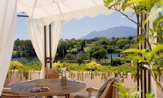 Appartements et penthouses en première ligne de golf à vendre dans la zone de Marbella - Benahavis - Estepona sur la Costa del Sol 3