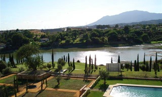 Appartements et penthouses en première ligne de golf à vendre dans la zone de Marbella - Benahavis - Estepona sur la Costa del Sol 8