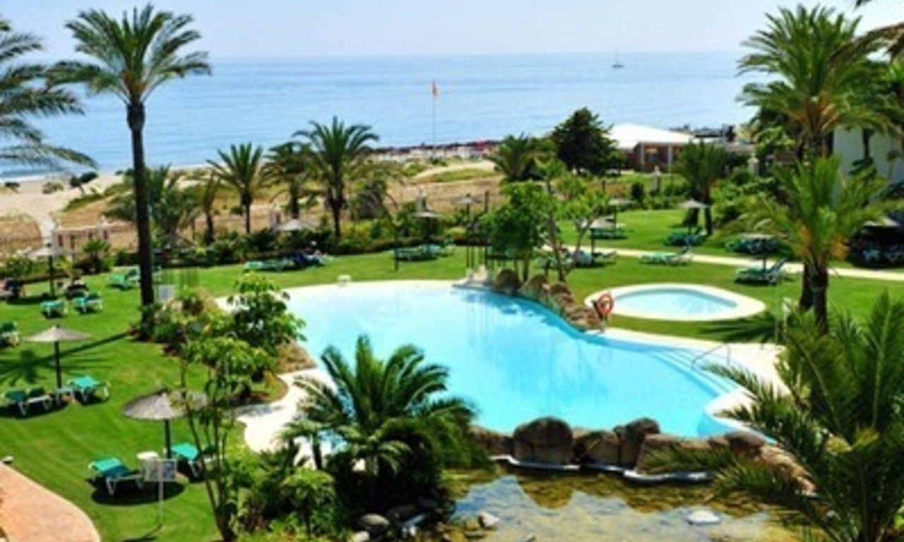 Los Monteros Playa - Marbella: Penthouse exclusif en première ligne de plage à vendre 2
