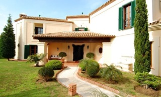 Villa exclusive et élégante à vendre près de Puerto Banús à Marbella 8