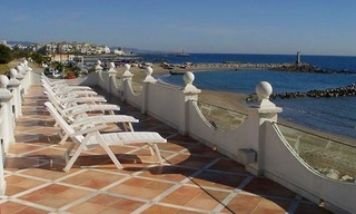 Villa prestigieuse en première ligne de plage à vendre, Puerto Banús - Marbella 16