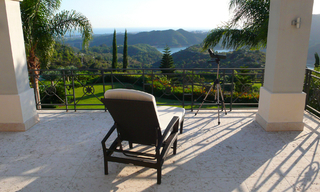Villa exclusive à vendre dans la zone de Marbella sur une grande parcelle privée 18
