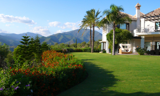Villa exclusive à vendre dans la zone de Marbella sur une grande parcelle privée 2