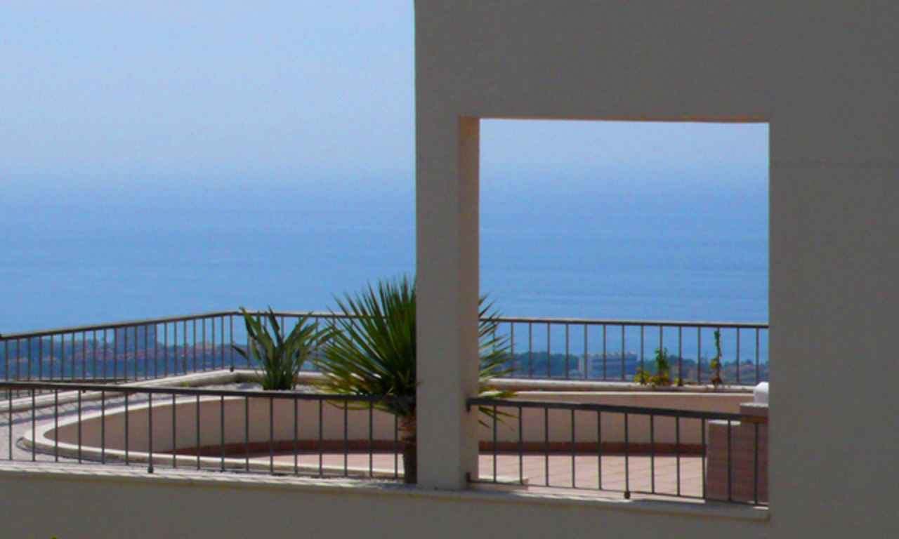 Appartements et penthouses de luxe à vendre à Marbella est avec vue sur mer 3