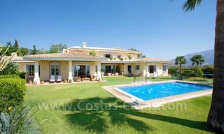 Villa exclusive à vendre avec des vues spéctaculaires, située dans un complexe fermé prestigieux dans la zone de Marbella - Benahavis 4