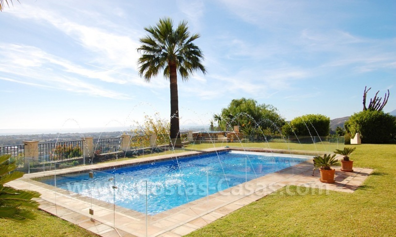 Villa exclusive à vendre avec des vues spéctaculaires, située dans un complexe fermé prestigieux dans la zone de Marbella - Benahavis 7