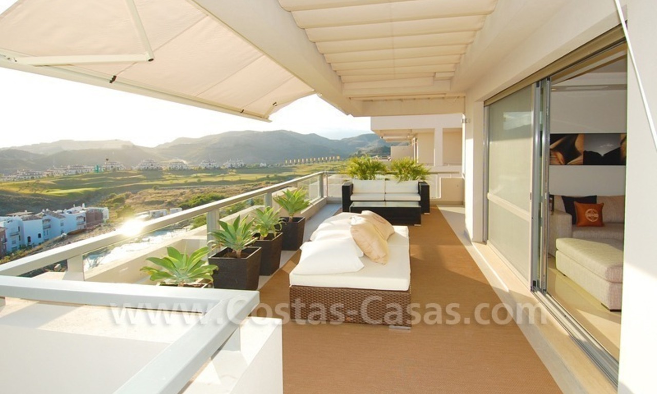 Opportunité! Penthouse de luxe de style moderne à vendre dans la zone de Marbella - Benahavis sur la Costa del Sol 5
