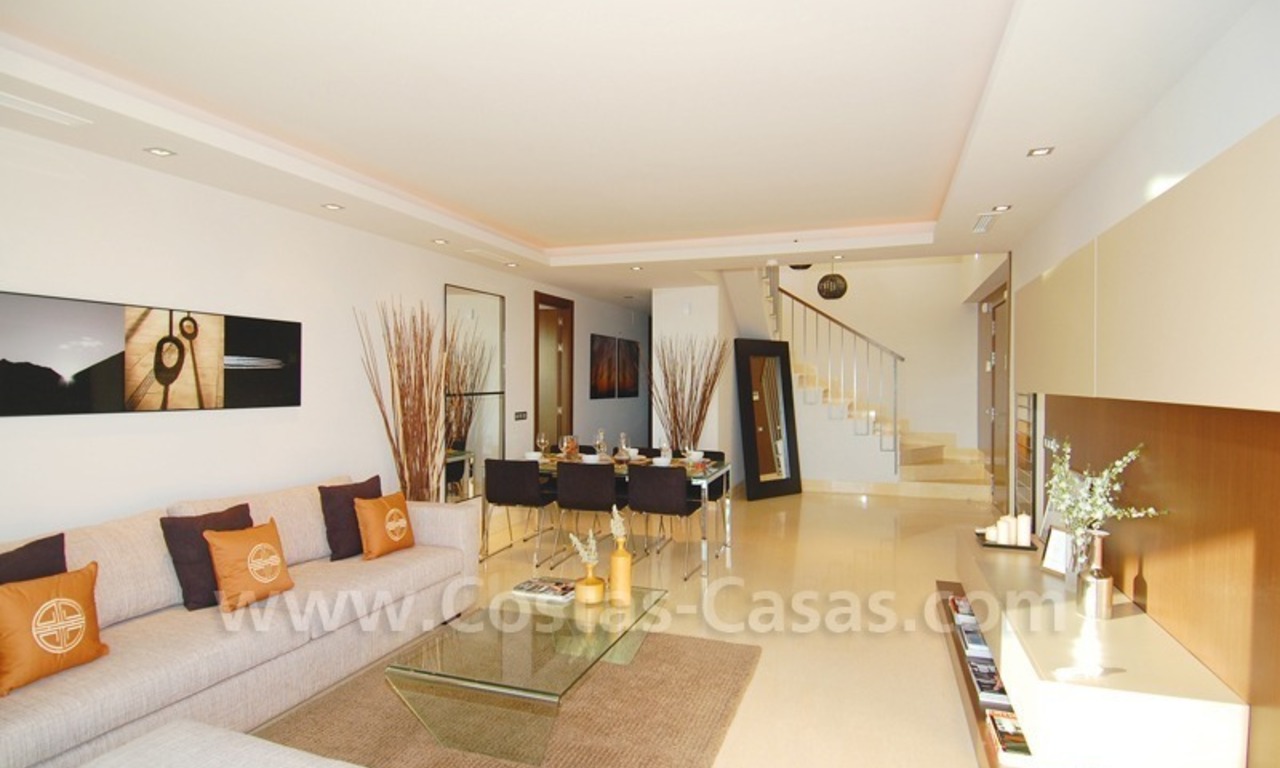 Opportunité! Penthouse de luxe de style moderne à vendre dans la zone de Marbella - Benahavis sur la Costa del Sol 12