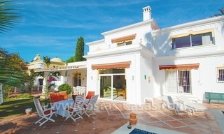Villa à vendre près de la plage dans la zone de Marbella - Estepona 1