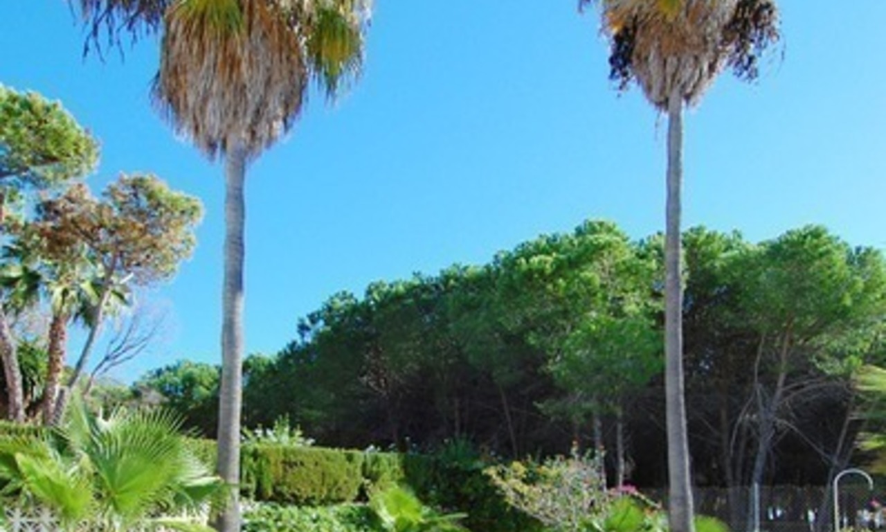 Villa à vendre près de la plage dans la zone de Marbella - Estepona 3