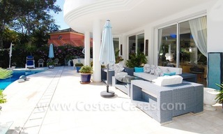 Villa moderne à vendre, près de la plage, dans la zone entre Marbella et Estepona 6