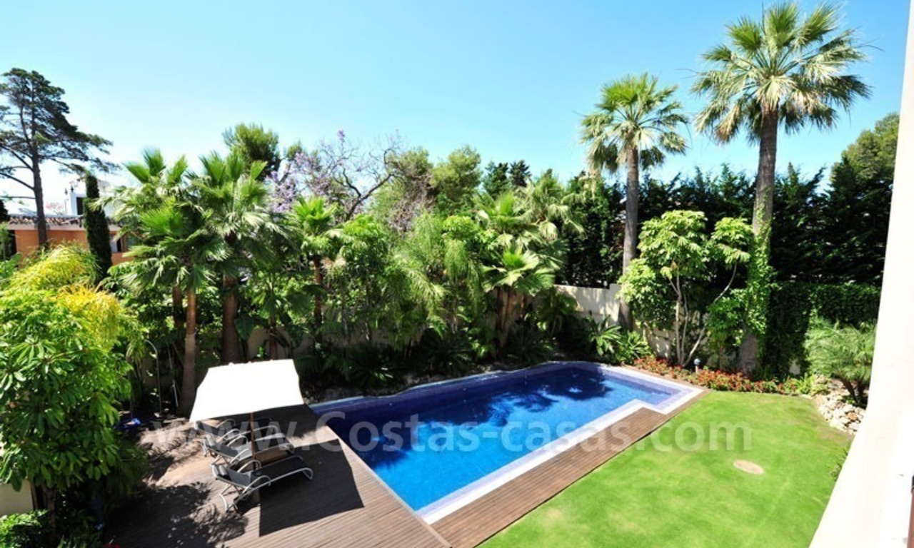 Villa exclusive à vendre, près de la plage sur la Mille d' Or à Marbella 29