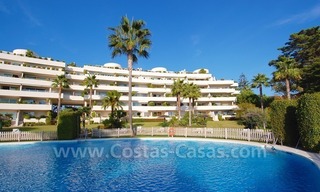 Appartement de plage et penthouse à vendre, première ligne de plage dans la nouvelle Mille d' Or, Marbella - Estepona 24