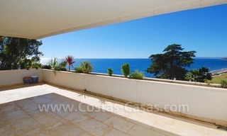 Appartement de plage et penthouse à vendre, première ligne de plage dans la nouvelle Mille d' Or, Marbella - Estepona 6