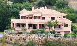 Grande mansion exclusive en première ligne de golf à vendre à Marbella - Benahavis 0