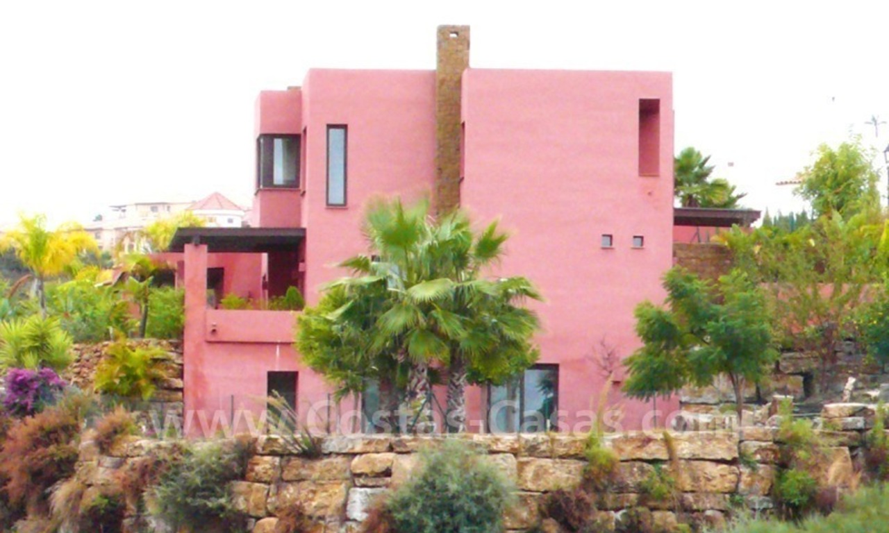Villa exclusive de style contemporain à vendre sur un parcours de golf connu dans la zone de Marbella - Benahavis - Estepona 1