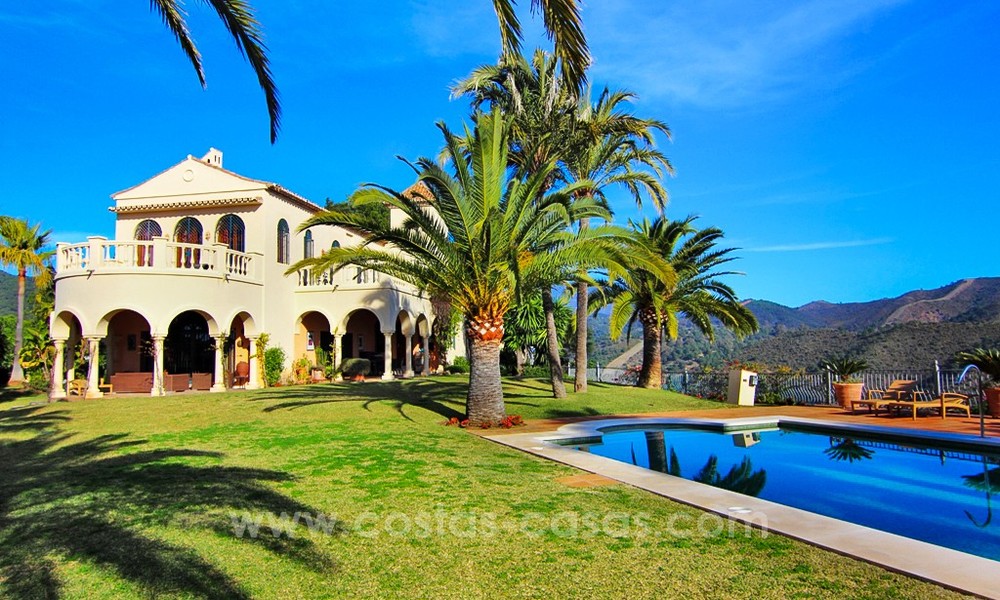 Grande villa de style classique à vendre à El Madroñal, Benahavis - Marbella 22032