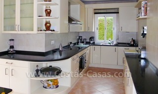 Villa à vendre près de plusieurs terrains de golf dans un endroit connu dans la zone d' Estepona - Marbella - Benahavis 17
