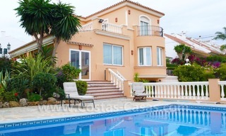 Villa à vendre près de plusieurs terrains de golf dans un endroit connu dans la zone d' Estepona - Marbella - Benahavis 1