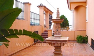 Villa à vendre près de plusieurs terrains de golf dans un endroit connu dans la zone d' Estepona - Marbella - Benahavis 12