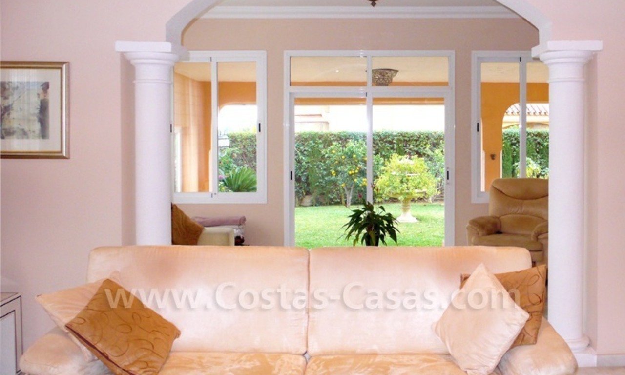 Villa à vendre près de plusieurs terrains de golf dans un endroit connu dans la zone d' Estepona - Marbella - Benahavis 14
