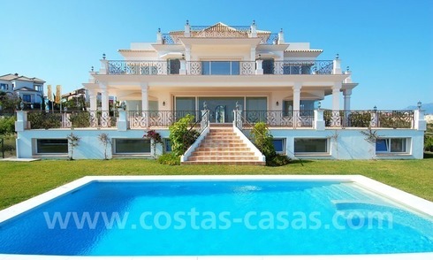 Villa de luxe spacieuse à vendre, complexe de golf, Benahavis - Marbella - Estepona sur la Costa del Sol 