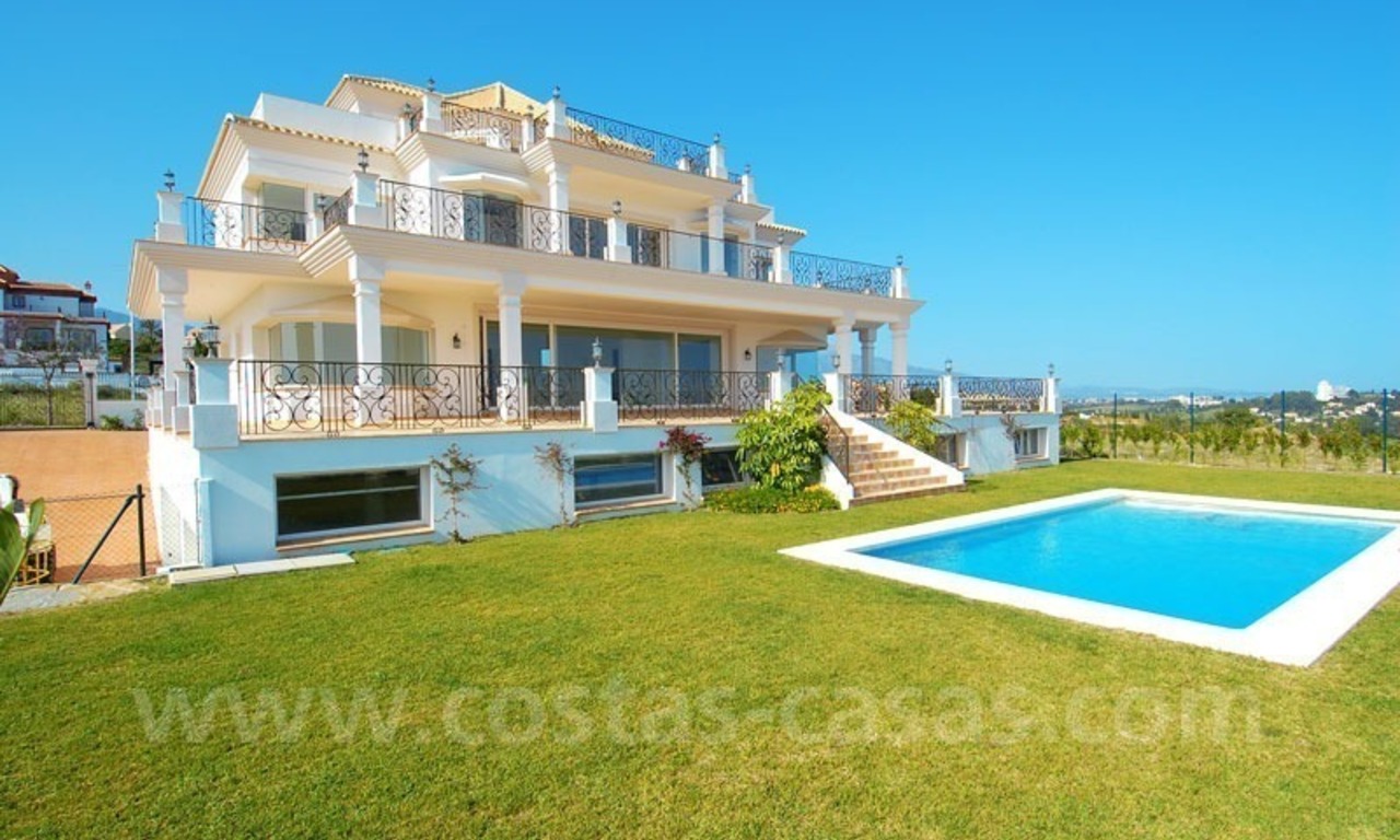 Villa de luxe spacieuse à vendre, complexe de golf, Benahavis - Marbella - Estepona sur la Costa del Sol 1