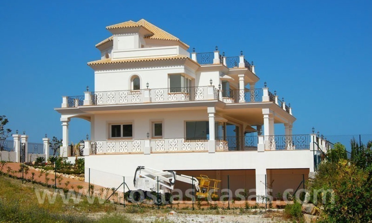 Villa de luxe spacieuse à vendre, complexe de golf, Benahavis - Marbella - Estepona sur la Costa del Sol 3