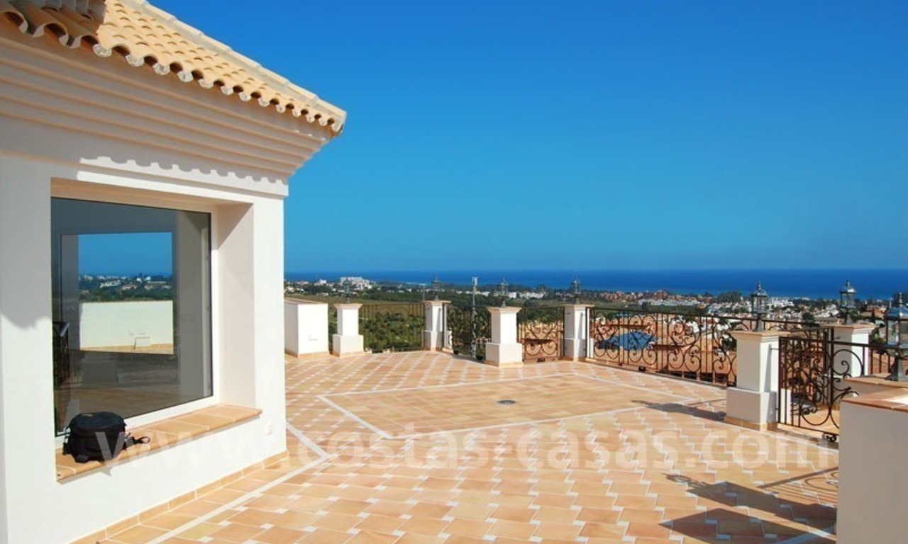 Villa de luxe spacieuse à vendre, complexe de golf, Benahavis - Marbella - Estepona sur la Costa del Sol 23