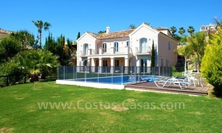 Villa de luxe à vendre dans Nueva Andalucía - Marbella 0