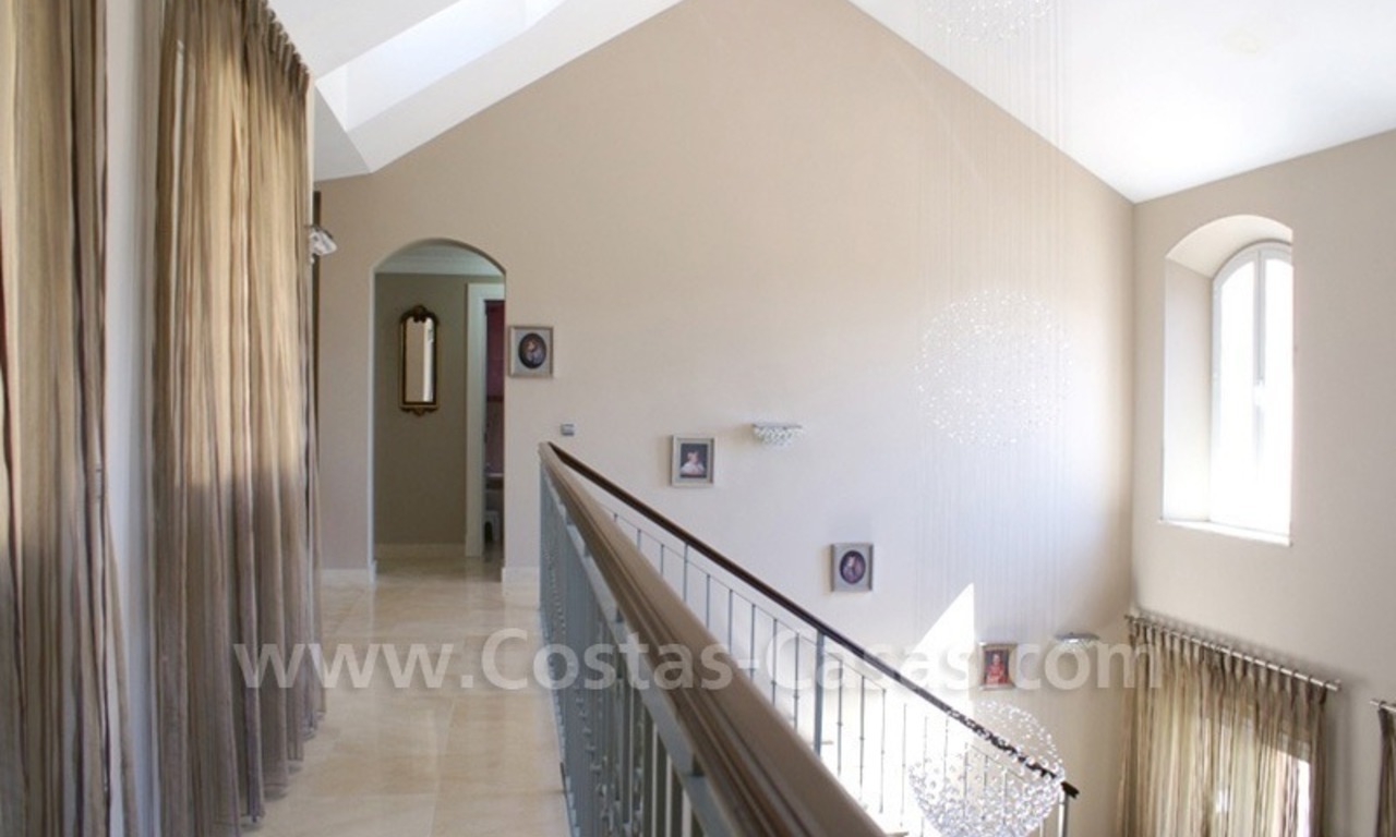 Villa de luxe à vendre dans Nueva Andalucía - Marbella 6