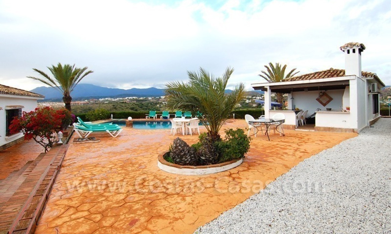 Villa classique de style espagnol à acheter dans la zone de Marbella - Estepona 5