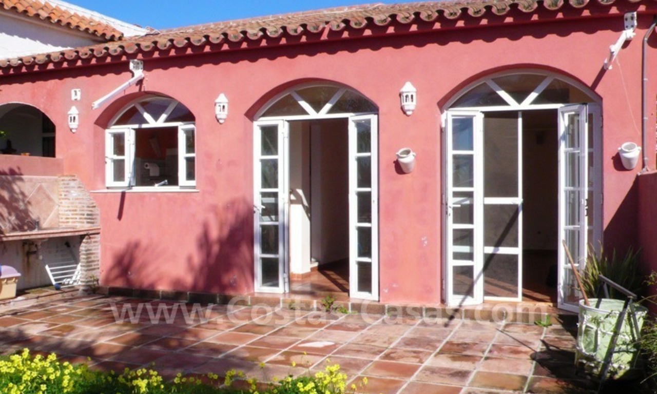 Villa d' investissement à vendre près de la mer dans Marbella Est 7