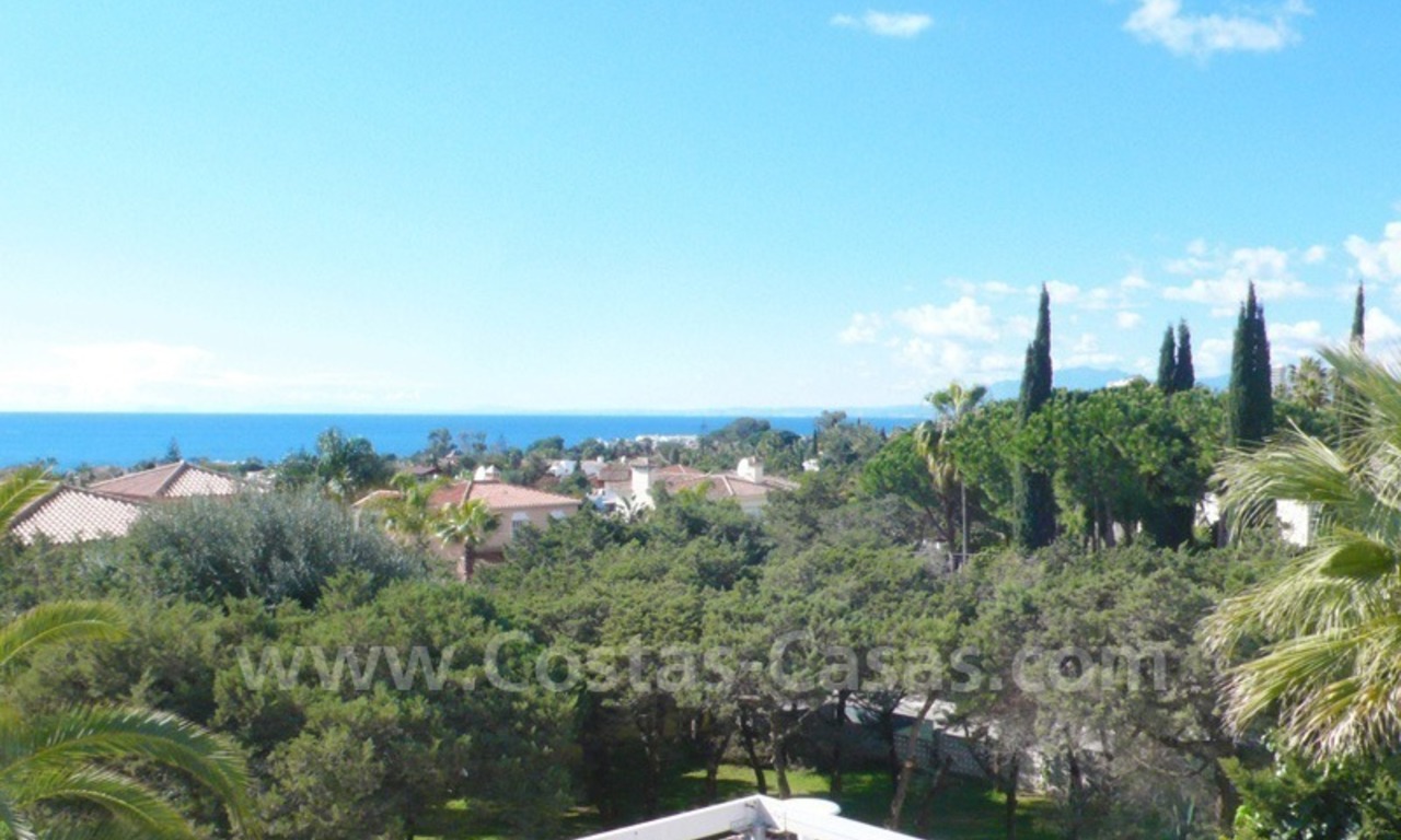 Villa d' investissement à vendre près de la mer dans Marbella Est 0