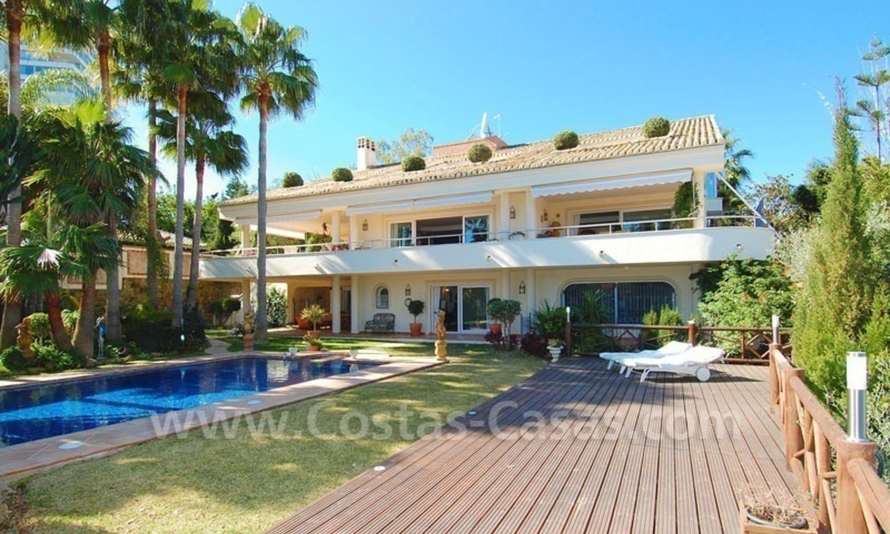 Villa de luxe à vendre dans un complexe en première ligne de golf à Marbella 7