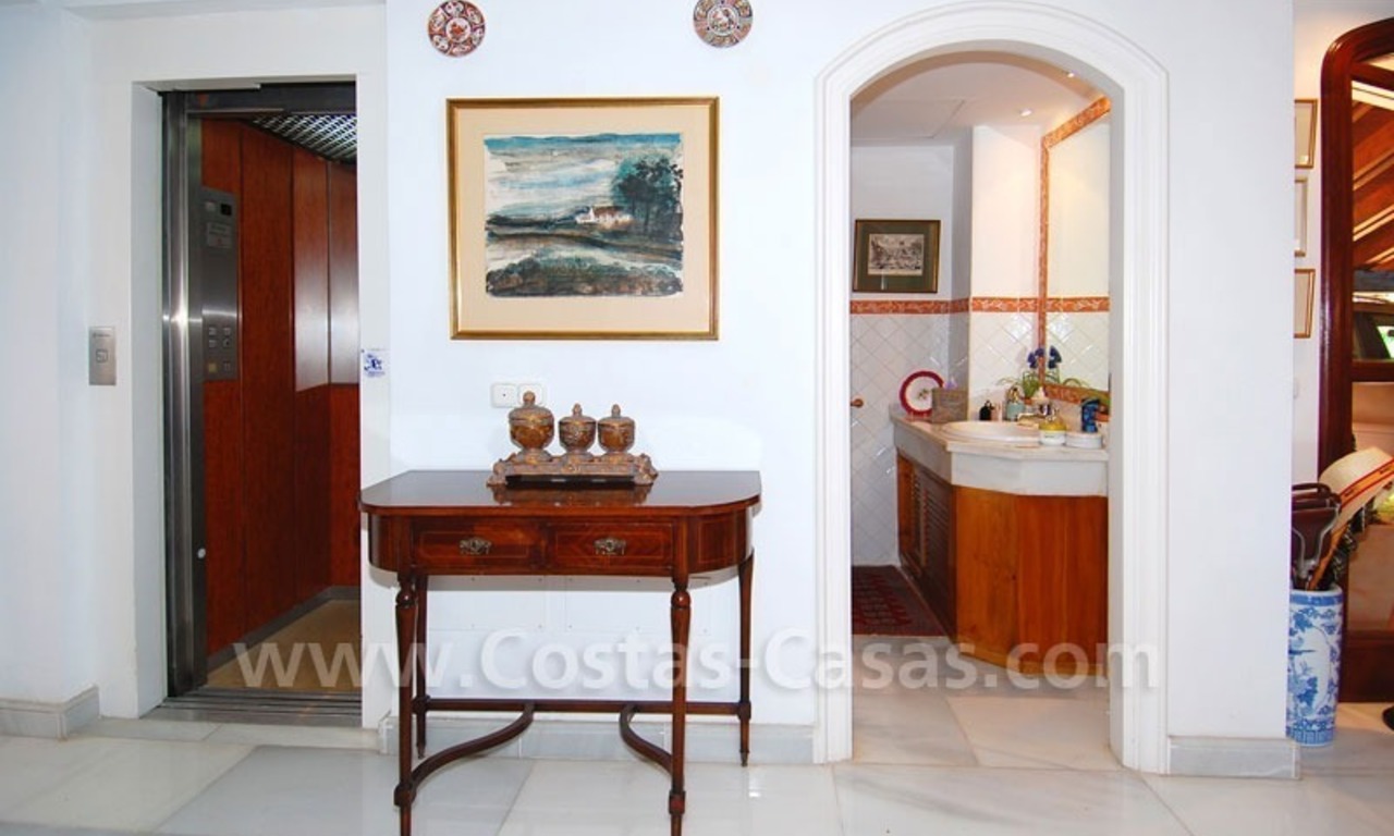 Villa de luxe à vendre dans un complexe en première ligne de golf à Marbella 18