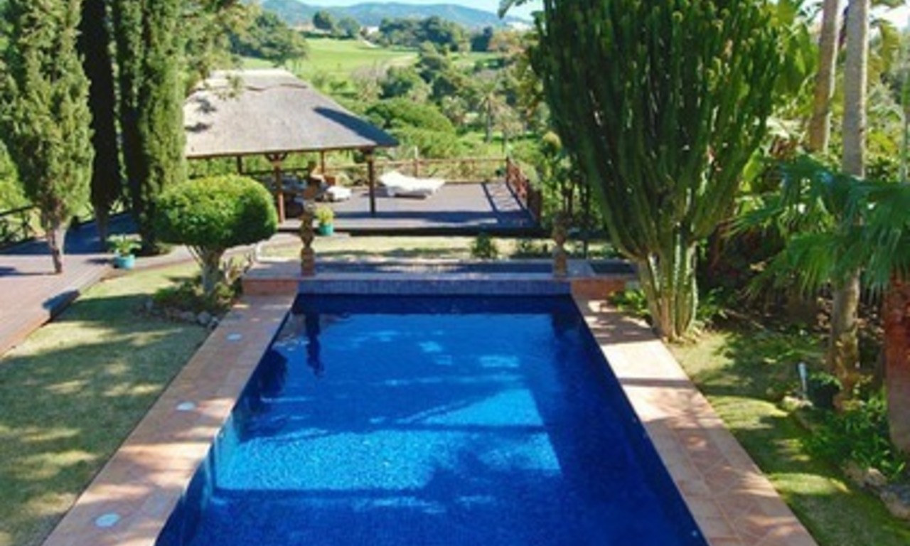 Villa de luxe à vendre dans un complexe en première ligne de golf à Marbella 28