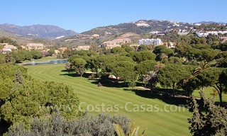 Villa de luxe à vendre dans un complexe en première ligne de golf à Marbella 3