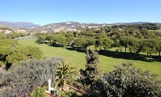 Villa de luxe à vendre dans un complexe en première ligne de golf à Marbella 2