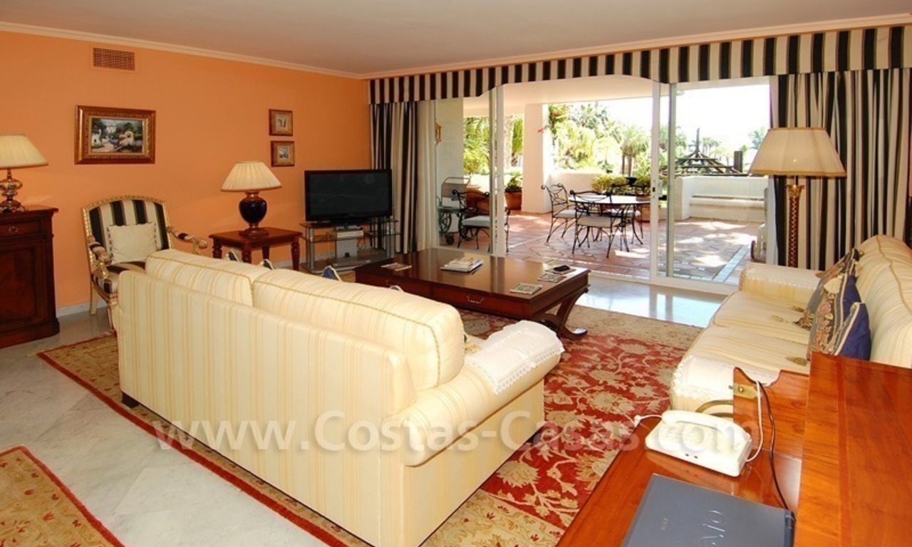 Appartement spacieux de luxe à vendre dans un complexe en première ligne de plage sur la Mille d' Or - Marbella 8