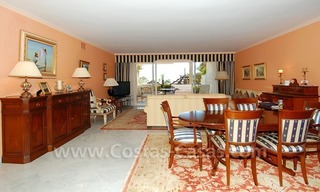 Appartement spacieux de luxe à vendre dans un complexe en première ligne de plage sur la Mille d' Or - Marbella 9