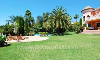 Villa de luxe de style classique à acheter à Sierra Blanca, Marbella 2