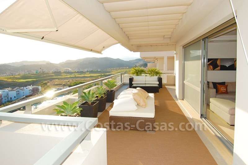Penthouse de luxe, de style moderne à vendre dans la zone de Marbella - Benahavis sur la Costa del Sol