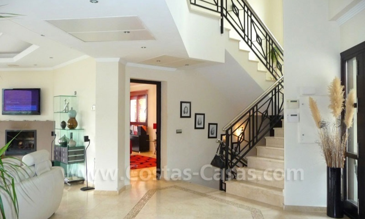 Villa magnifique de style contemporaine à vendre en première ligne de golf dans la zone de Benahavis - Marbella 9
