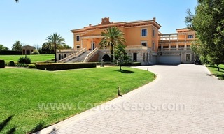 Unique mansion de style palais à vendre à Marbella 1